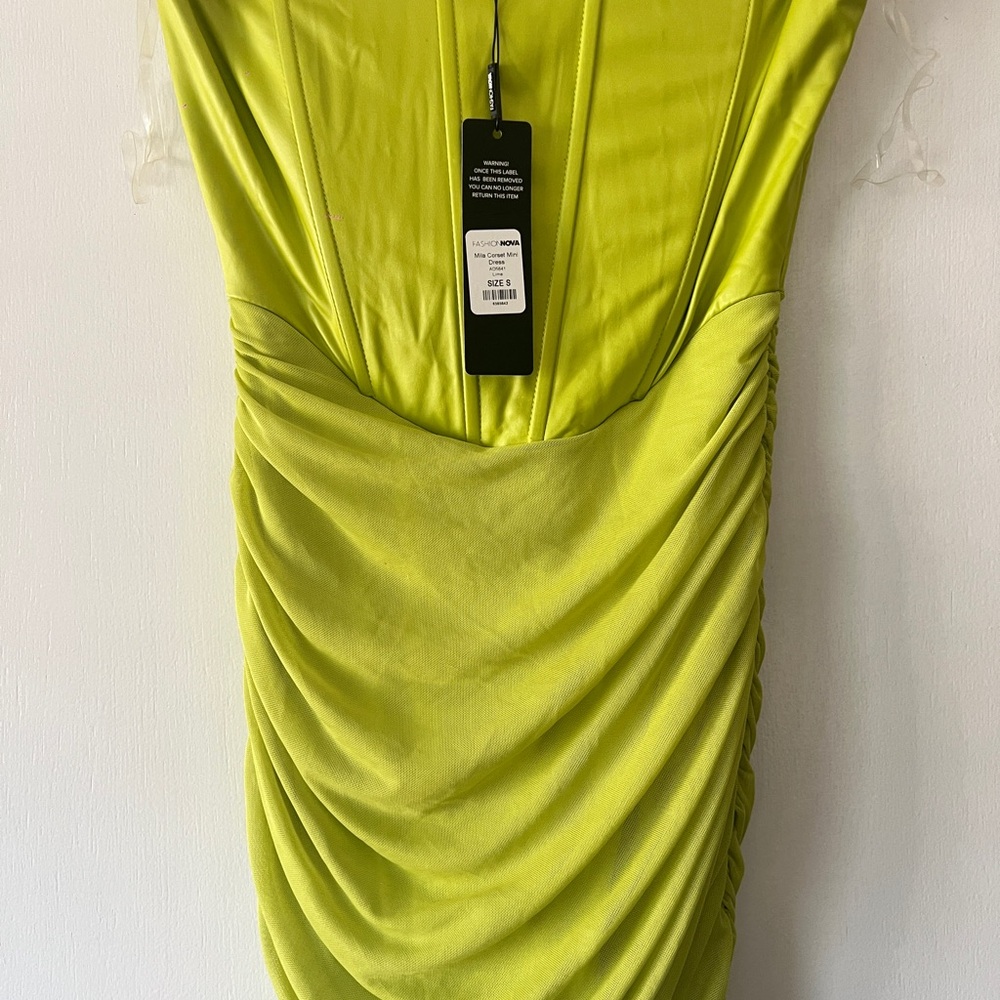 Fashion Nova Green Ruched Bodycon Dress Sweetheart Neckline